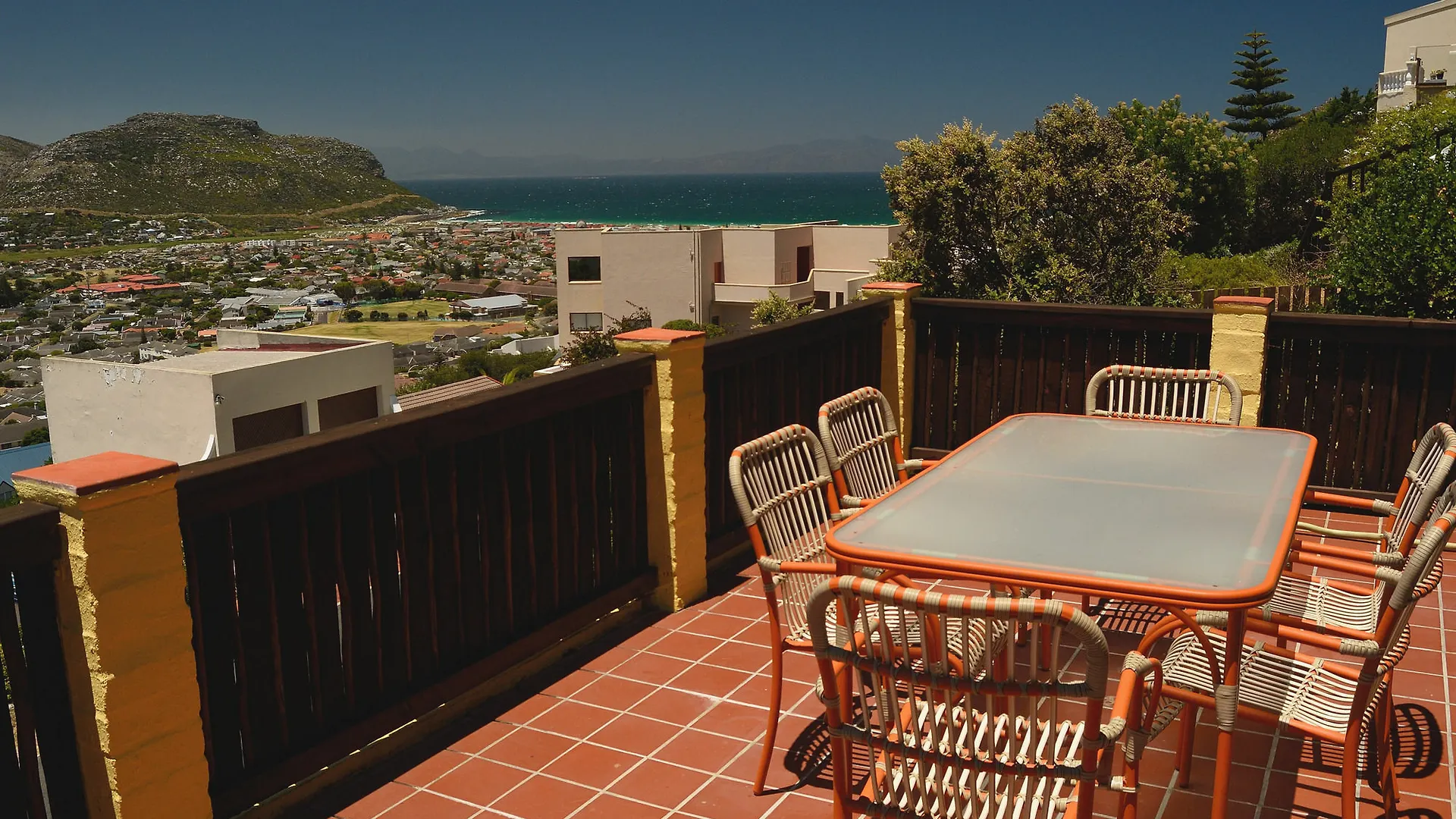 Berg And Beach Cape Town