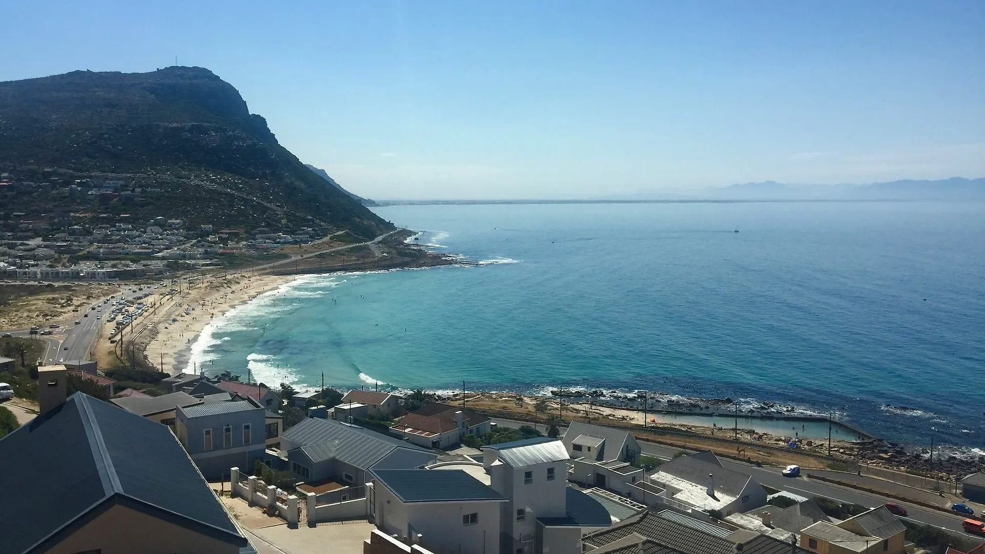 Berg And Beach Cape Town 3*,