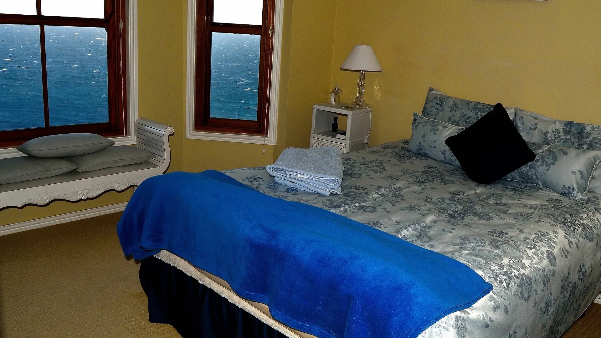 Berg And Beach Cape Town Guest house